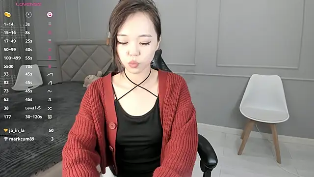 Yunleah online show from October 2025 02:53:02 AM