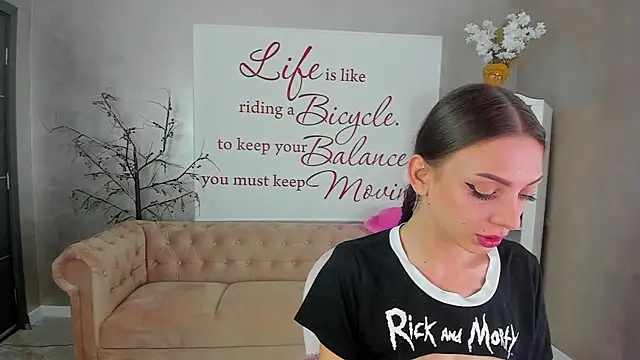 ReynaTheVixen online show from September 2025 01:54:02 PM