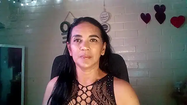 MiiaVelasquez online show from April 2026 04:35:01 AM