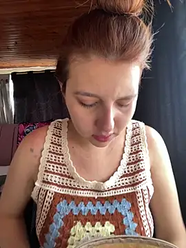 CoraVibes online show from October 2025 03:14:01 PM