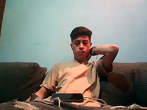 Newbrian20 online show from September 2025 09:37:02 PM