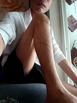 Snapshot of boyhi199x chatting on November 2025 08:03:02 AM boyhi199x online show from November 2025 08:03:02 AM