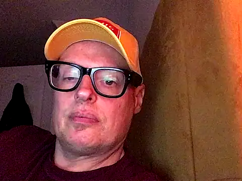 curley76 online show from September 2025 05:13:01 AM