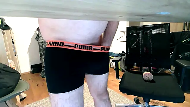 michaelm1983 online show from November 2025 08:09:01 AM