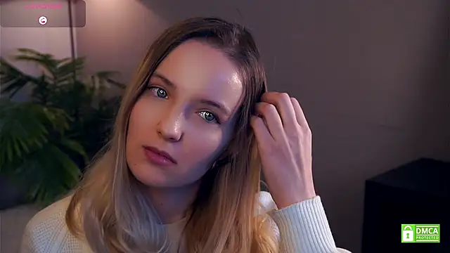 HongTomczak online show from October 2025 07:42:02 AM