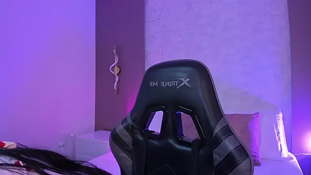 emily tolson online show from March 2026 12:38:01 PM