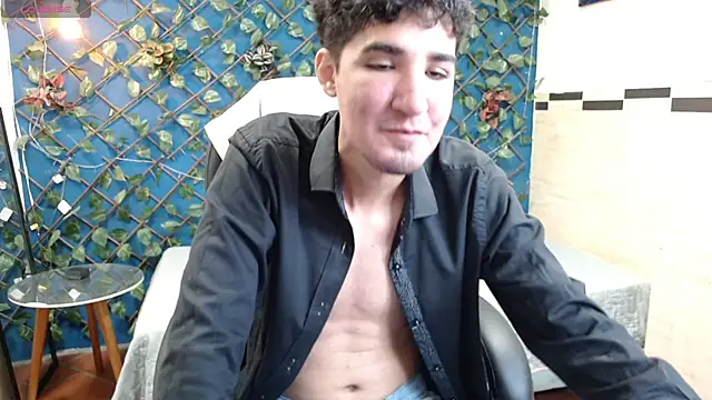 whitebull2606 online show from October 2025 12:58:01 PM