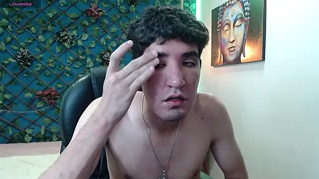 whitebull2606 online show from October 2025 12:44:02 PM