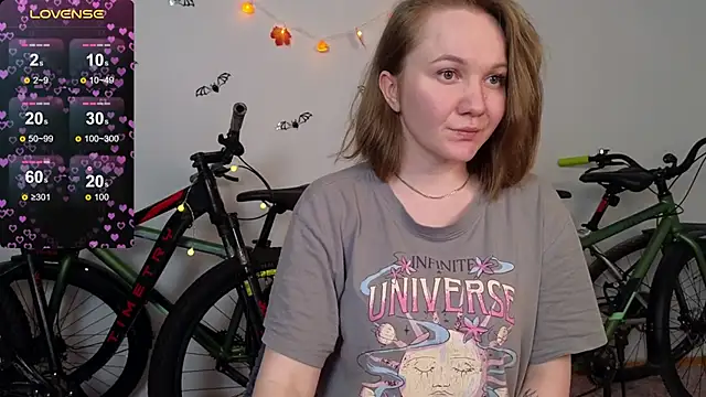 BellaMurrr online show from October 2025 05:37:02 AM