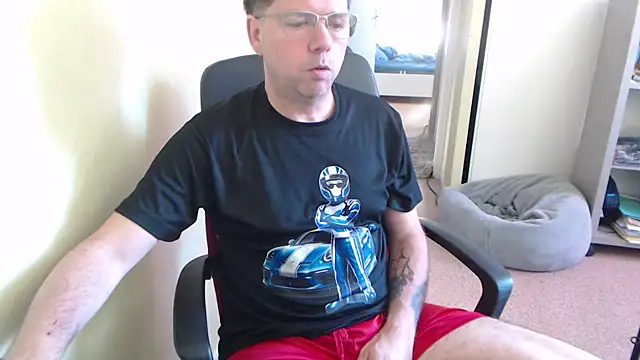 blueandwhite1 online show from June 2026 07:11:02 AM