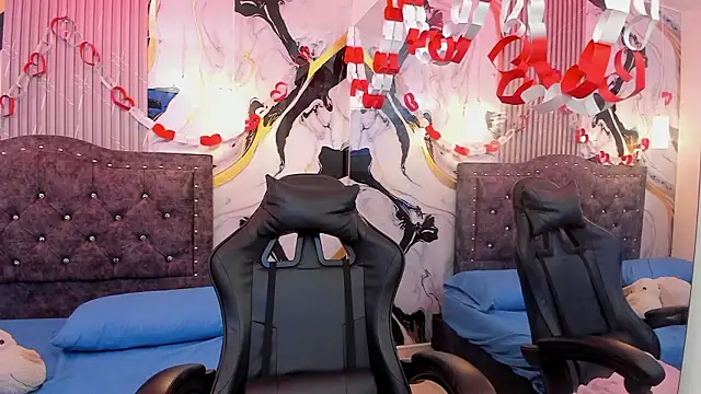 GiaCutee online show from March 2026 03:12:01 AM