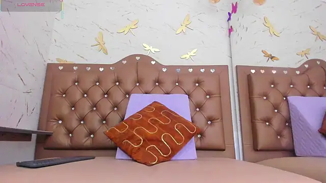 Zoe-Johnson  online show from September 2025 10:15:01 PM