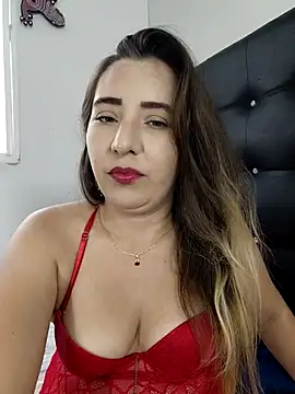 isabella lovem online show from February 2026 10:19:01 PM