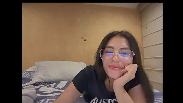 sasha jonne online show from January 2026 06:40:01 AM