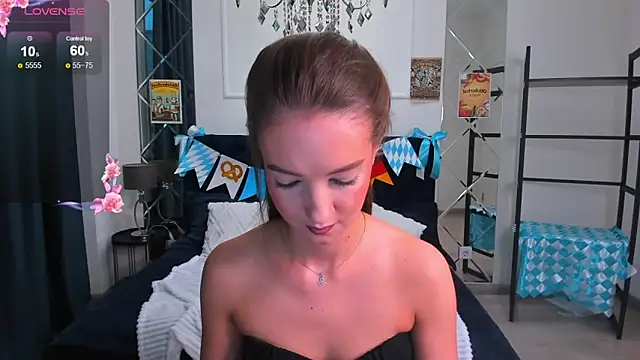 Snapshot of LoraSunnyy chatting on September 2025 03:19:02 AM LoraSunnyy online show from September 2025 03:19:02 AM