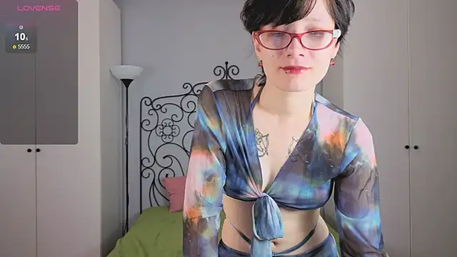 oliviafairy1 online show from September 2025 01:06:02 AM