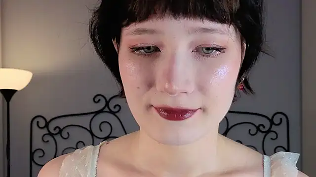 oliviafairy1 online show from October 2025 05:34:01 PM