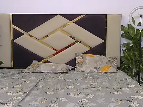 Its-ishikaa online show from September 2025 04:56:02 AM