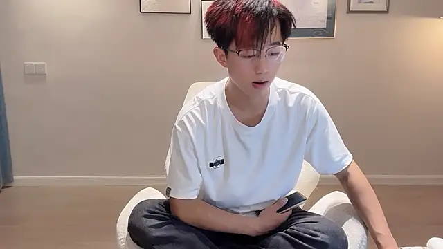 STxuguanhan online show from October 2025 09:04:02 AM