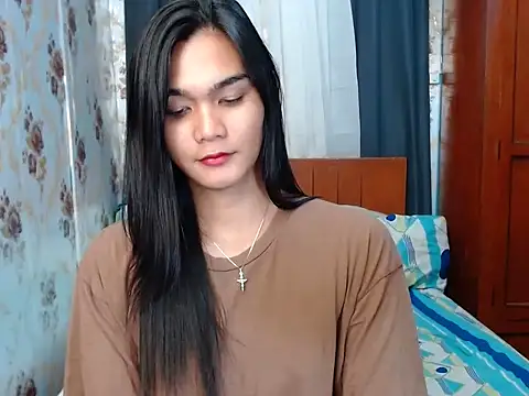 lady in moon online show from October 2025 04:28:01 PM