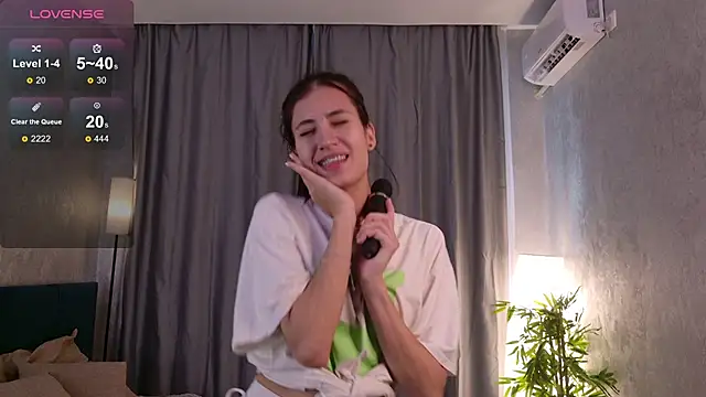 Playful Pixiee online show from September 2025 02:17:01 PM
