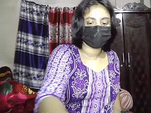 Snapshot of mou002@xh chatting on October 2025 10:18:02 PM mou002xh online show from October 2025 10:18:02 PM