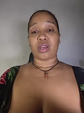 Snapshot of Yera_brown69 chatting on July 2026 01:55:02 AM Yera brown69 online show from July 2026 01:55:02 AM