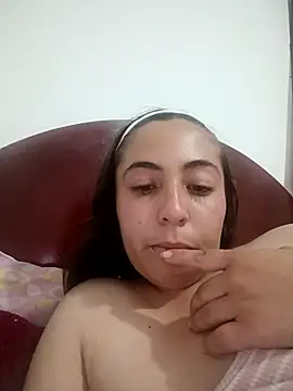 Snapshot of AlessandraPazzi chatting on May 2026 04:08:01 AM AlessandraPazzi online show from May 2026 04:08:01 AM