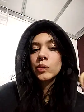 emmii cute online show from October 2025 11:53:01 PM