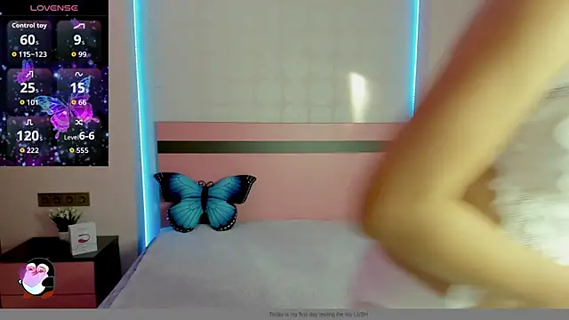 Snapshot of MeryMidnight chatting on September 2025 05:33:01 AM MeryMidnight online show from September 2025 05:33:01 AM