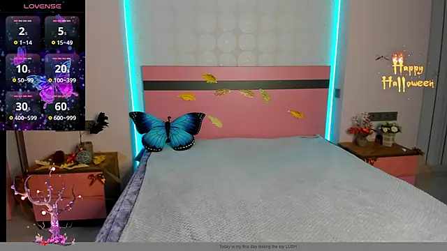 Snapshot of MeryMidnight chatting on November 2025 06:25:01 AM MeryMidnight online show from November 2025 06:25:01 AM