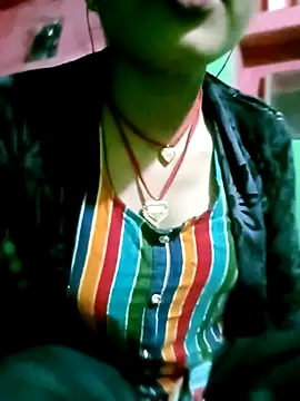 Hot-yuo84 online show from October 2025 04:42:01 PM