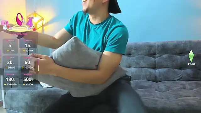 Eross Santy online show from October 2025 12:28:02 PM