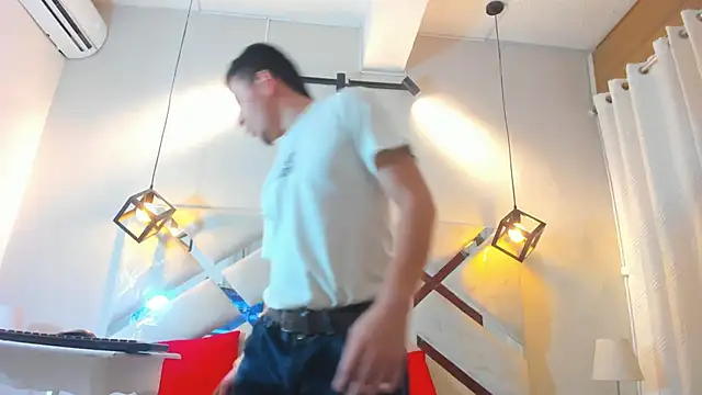 Eross Santy online show from April 2026 08:31:01 PM