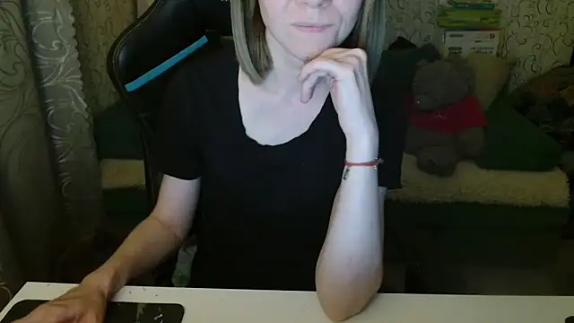 Ogonechekkk online show from September 2025 04:50:01 PM
