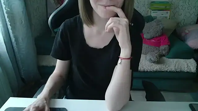 Ogonechekkk online show from September 2025 03:45:01 PM