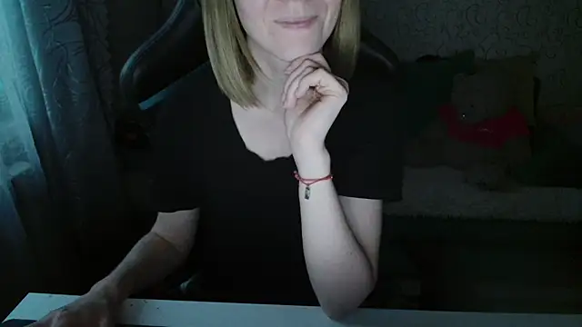 Ogonechekkk online show from September 2025 03:46:01 PM