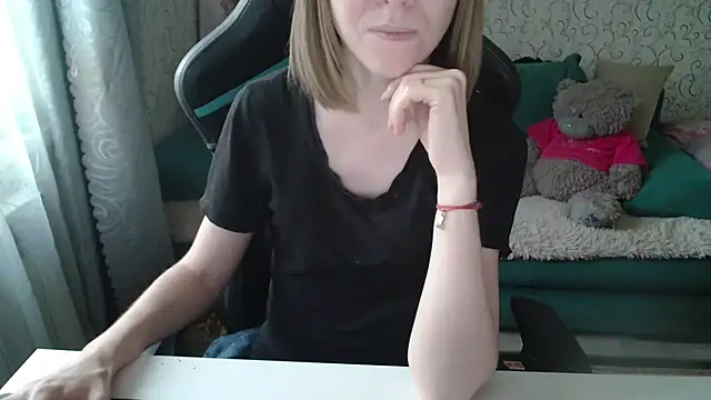 Ogonechekkk online show from September 2025 03:25:01 PM
