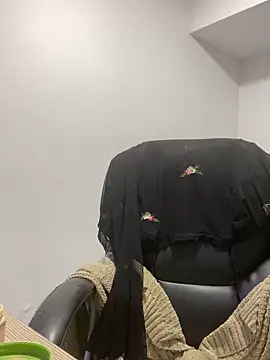 Snapshot of EroticAlana_ chatting on September 2025 10:32:01 PM EroticAlana online show from September 2025 10:32:01 PM