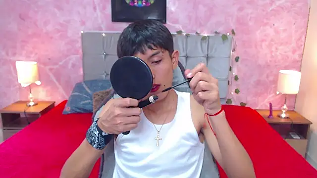 Snapshot of MAXIMILIANO__HOT chatting on September 2025 06:18:02 PM MAXIMILIANO HOT online show from September 2025 06:18:02 PM