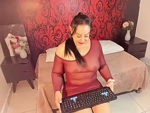 LucianaBlackwell online show from October 2025 01:40:02 PM