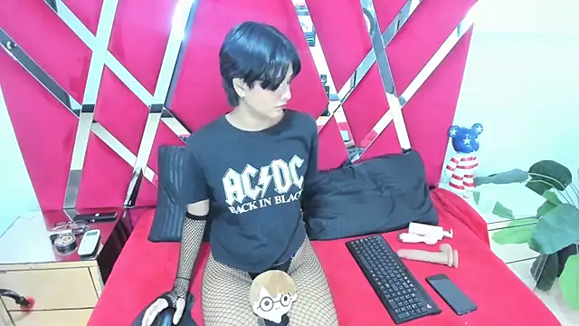 natsumiht online show from September 2025 05:12:01 AM