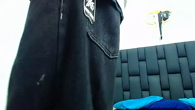 daniel evans69 online show from September 2025 12:43:02 PM