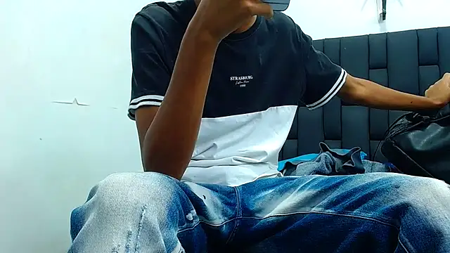 daniel evans69 online show from October 2025 12:19:02 PM