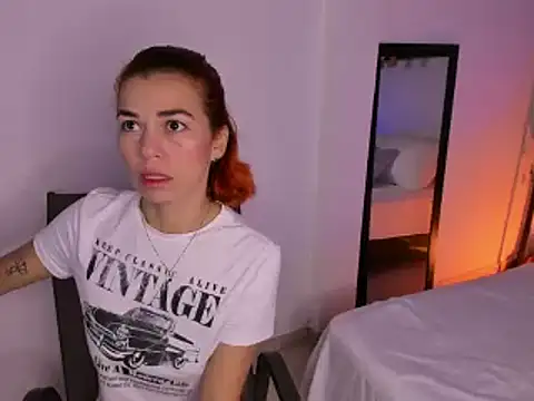 selene boyer online show from October 2025 10:00:02 PM