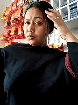 Alessandraa- online show from October 2025 04:13:02 PM