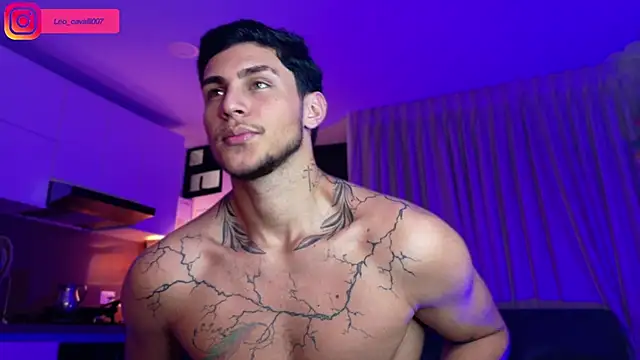 Snapshot of LeoCavalli_ chatting on September 2025 04:19:01 PM LeoCavalli  online show from September 2025 04:19:01 PM