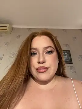  EmiFox X online show from September 2025 03:35:01 PM