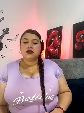 SafiroFer online show from October 2025 09:05:02 PM