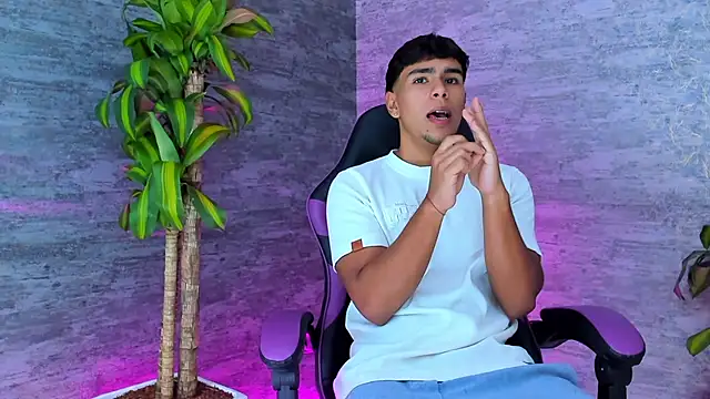 CHR58  online show from September 2025 11:27:02 PM